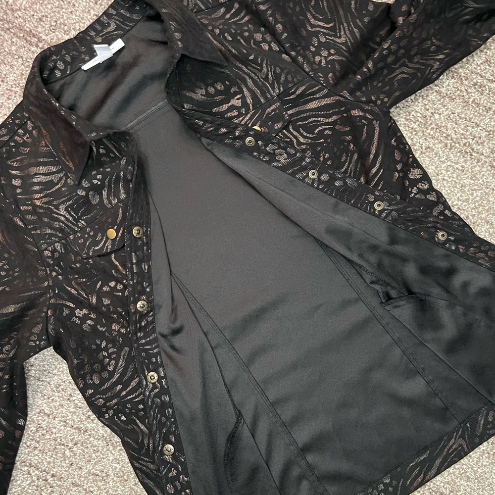 π΅ JM Collection Leopard print(metallic) black top jacket snap comfy shacket L - Picture 6 of 16